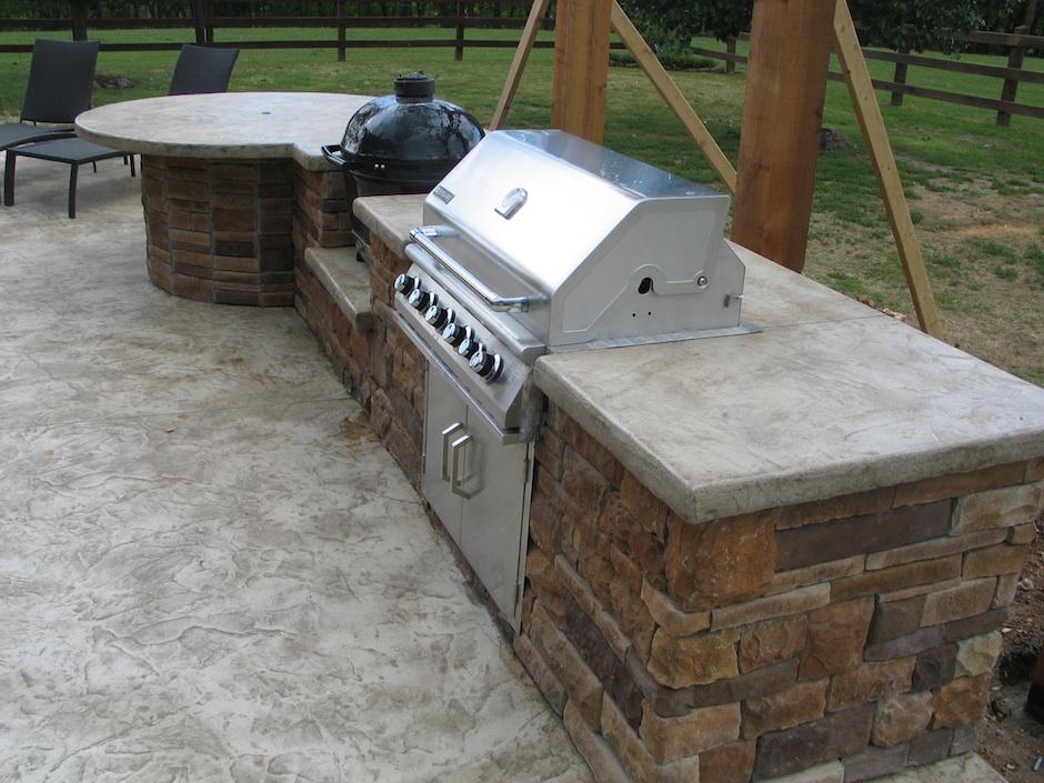 Poured Concrete Outdoor Bbq Suface Pro 1 Landscaping